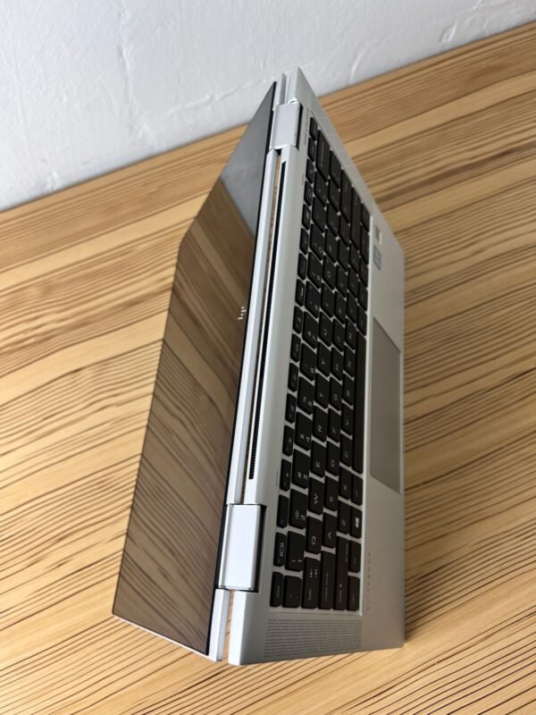 HP EliteBook 1030 G3 - Image 4