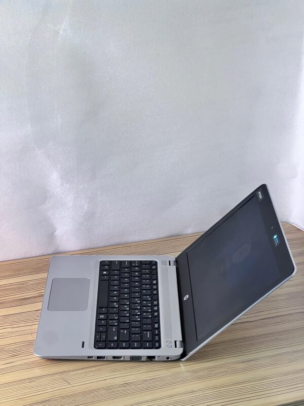 HP 430 G4 – Core i5 7th Gen, 4GB RAM, 500GB SSD - Image 2