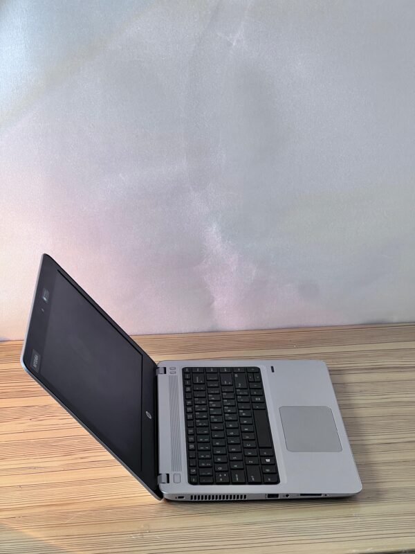 HP 430 G4 – Core i5 7th Gen, 4GB RAM, 500GB SSD - Image 4