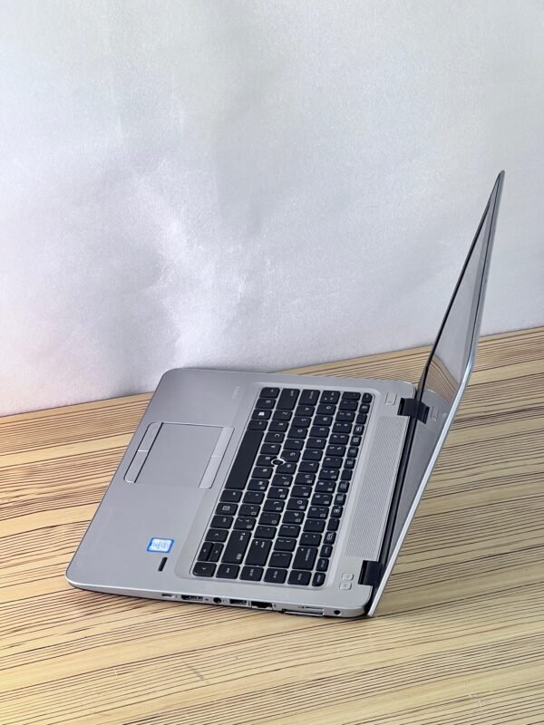 HP EliteBook 840 G3 – Core i5 6th Gen, 16GB RAM, 256GB SSD - Image 4