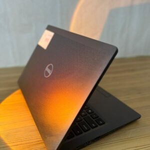 Dell Latitude 7400 – Intel Core i7, 8GB RAM, 256GB SSD 